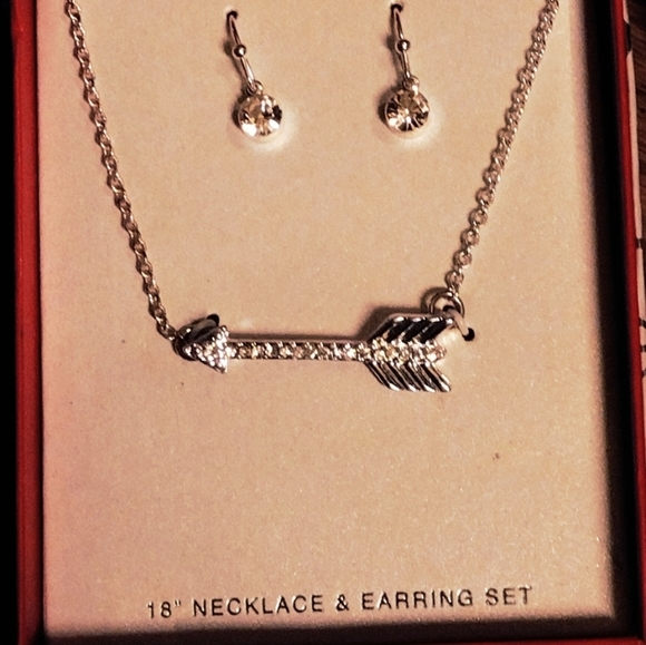 Jewelry set - Picture 2 of 5